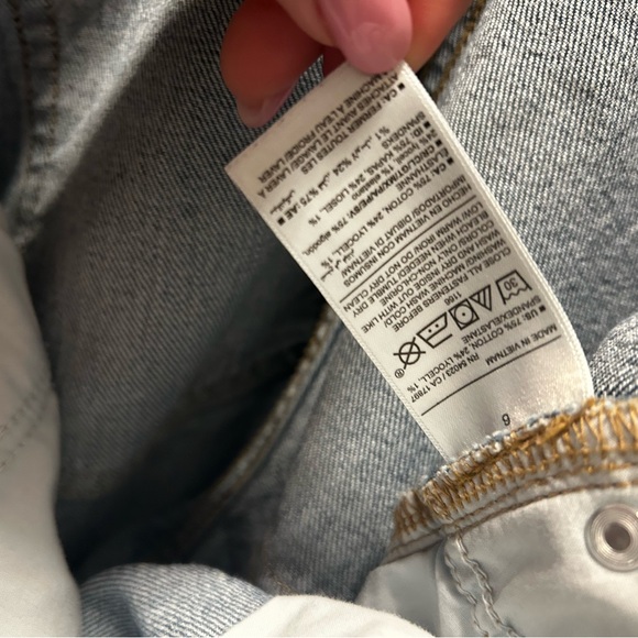 Old Navy Women's Extra High Waisted Wide Leg Blue Jeans NEW - Picture 3 of 6